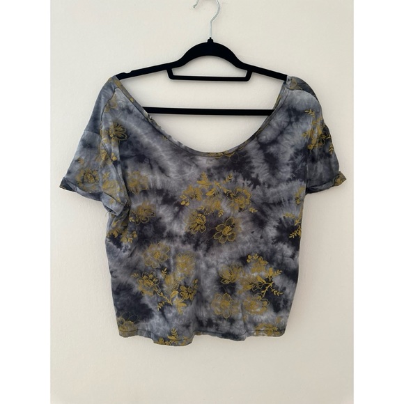 💖!! LAST CHANCE!!! 
Tye dye crop tee - Picture 5 of 5